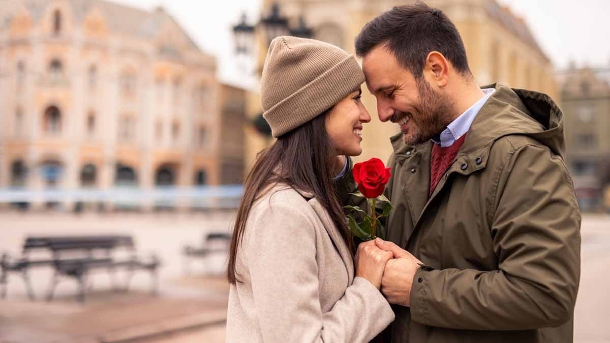 Aralık ayının 3. haftası, 3 burç için doğru insanı getirecek: Kendilerini bir anca romantizmin sıcak kucağında bulacaklar