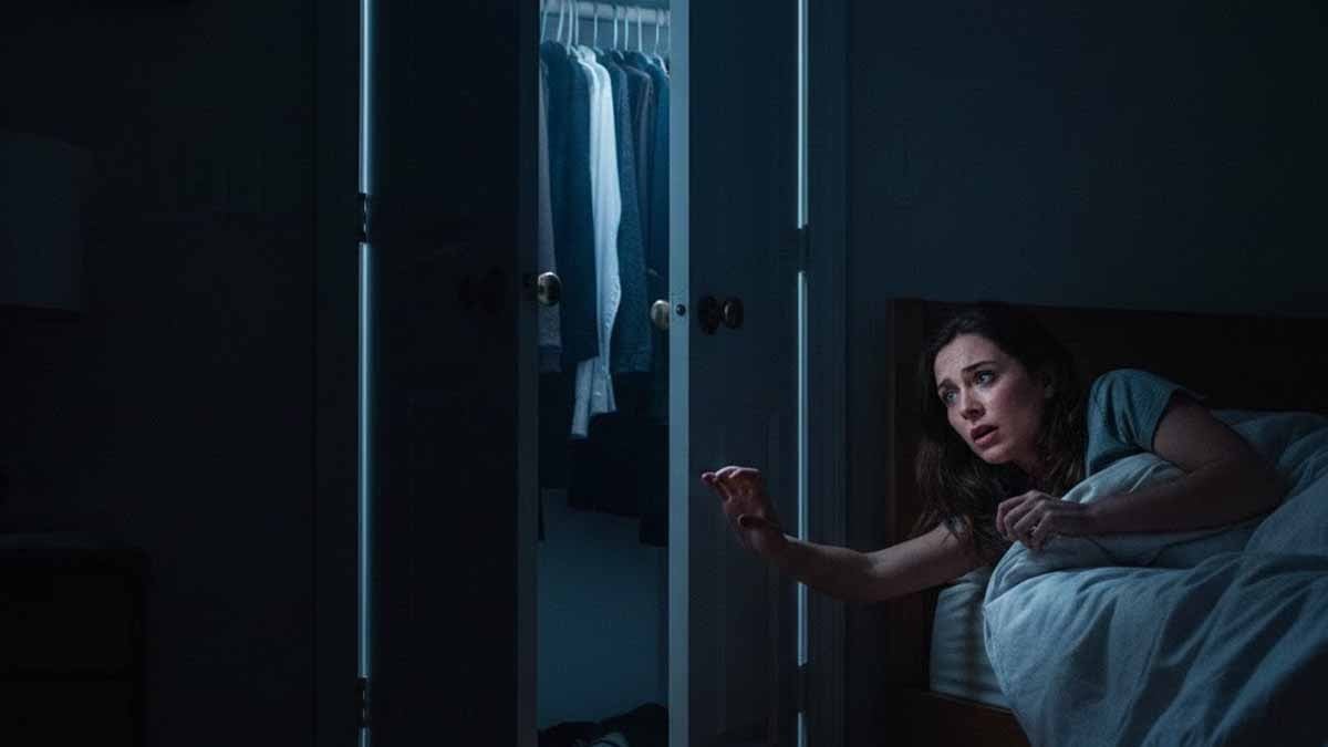 Dolap kapakları açıkken uyuyamamanın psikologlara göre 3 nedeni var