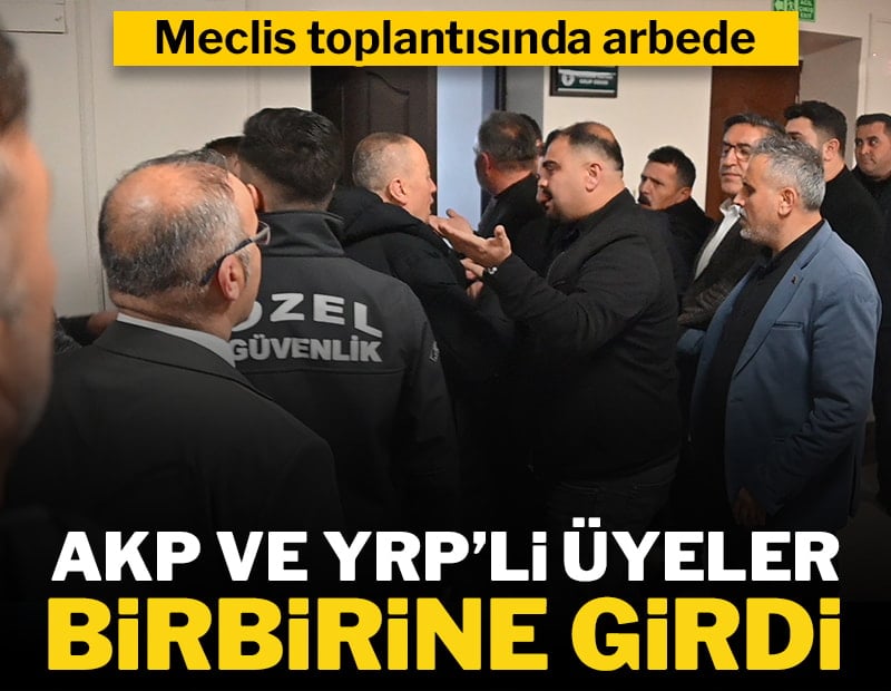Yozgat Belediye Meclisi&#x27;nde arbede! AKP ve YRP&#x27;li üyeler birbirine girdi