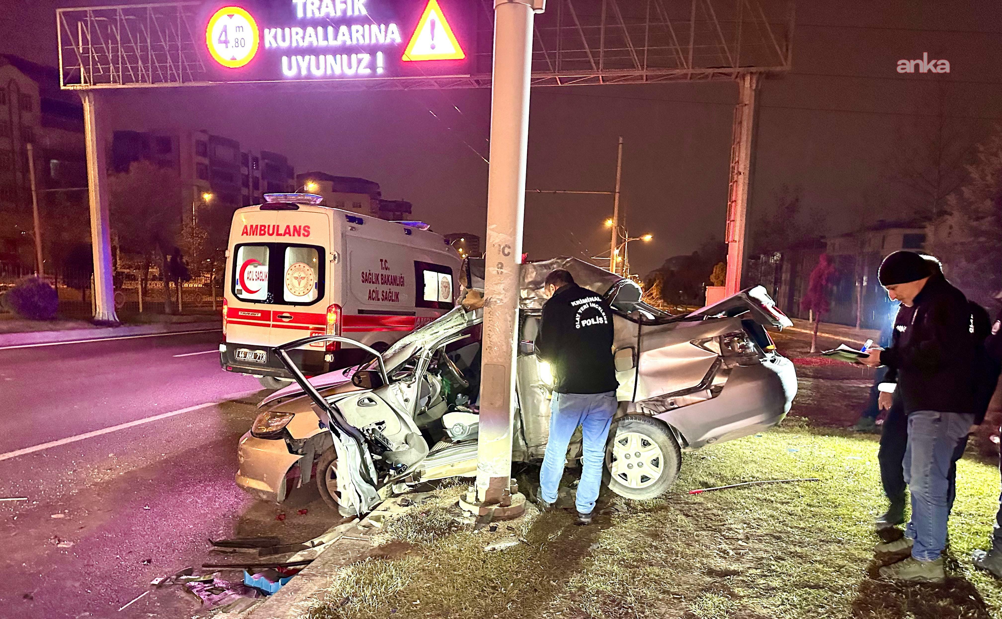 Malatya’da otomobil trambüs direğine çarptı: 1 ölü, 1 yaralı
