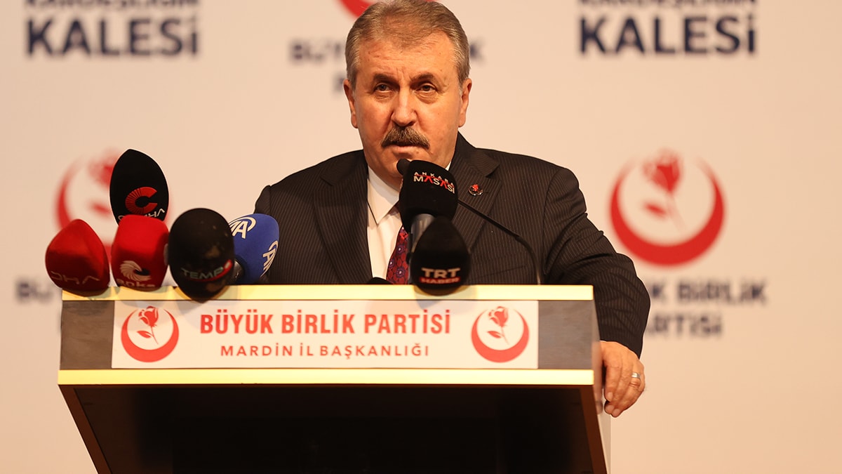 Destici'den bekarların tepkisini çeken öneri: 'Çok radikal bir şey söyleyeceğim...'