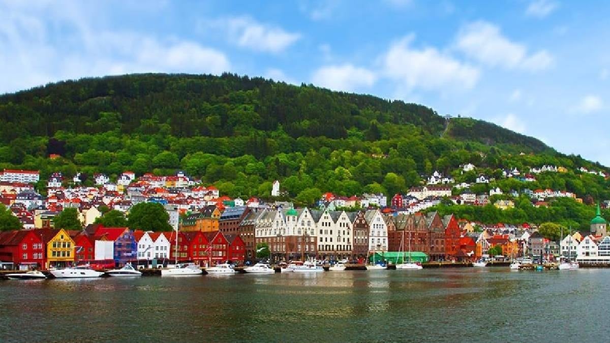 Yeryüzünde gecenin olmadığı ve güneşin haftalarca batmadığı ülke