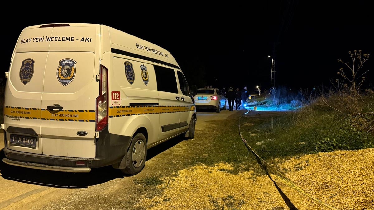 Bilecik'te yol kenarında erkek cesedi bulundu