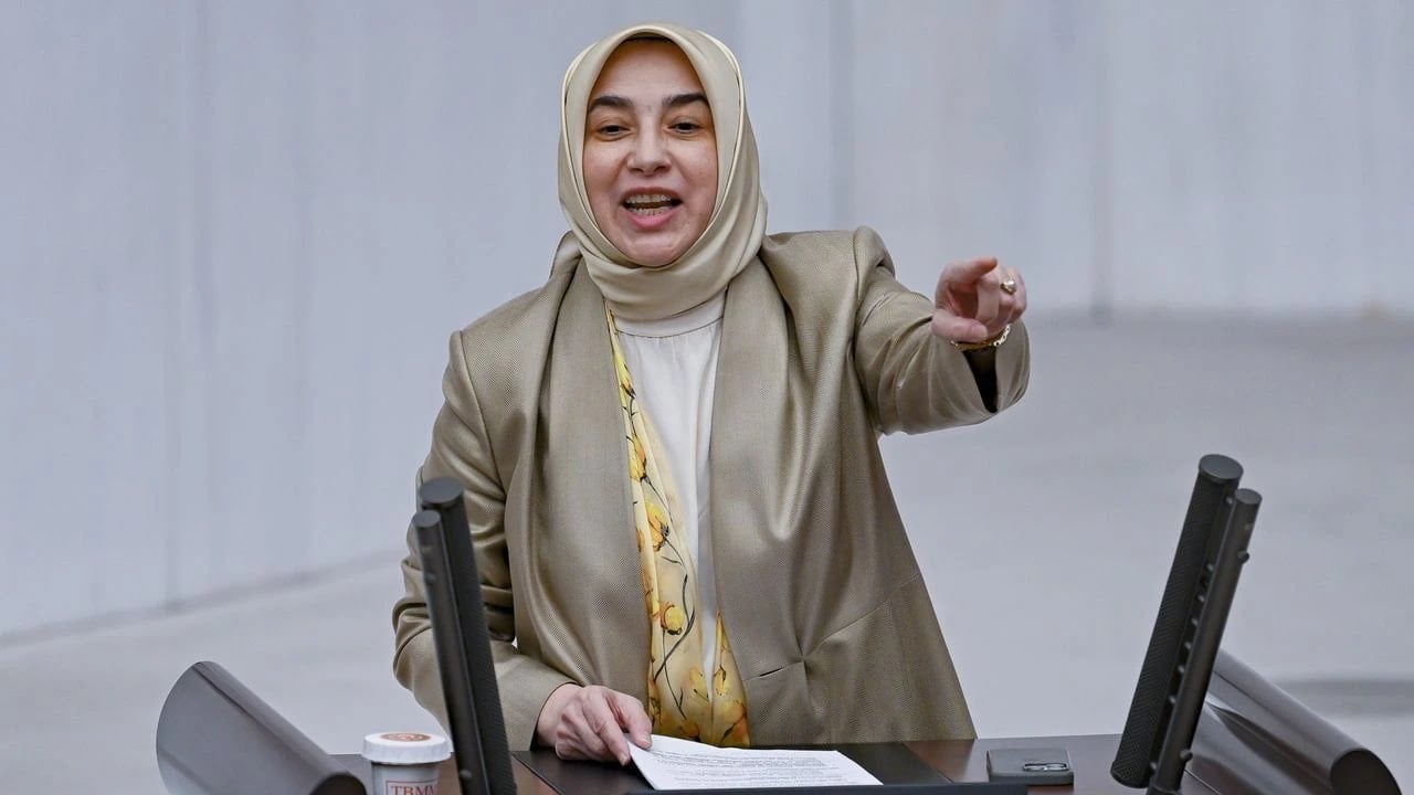 Hakim yeğenden sonra başhekim kardeş