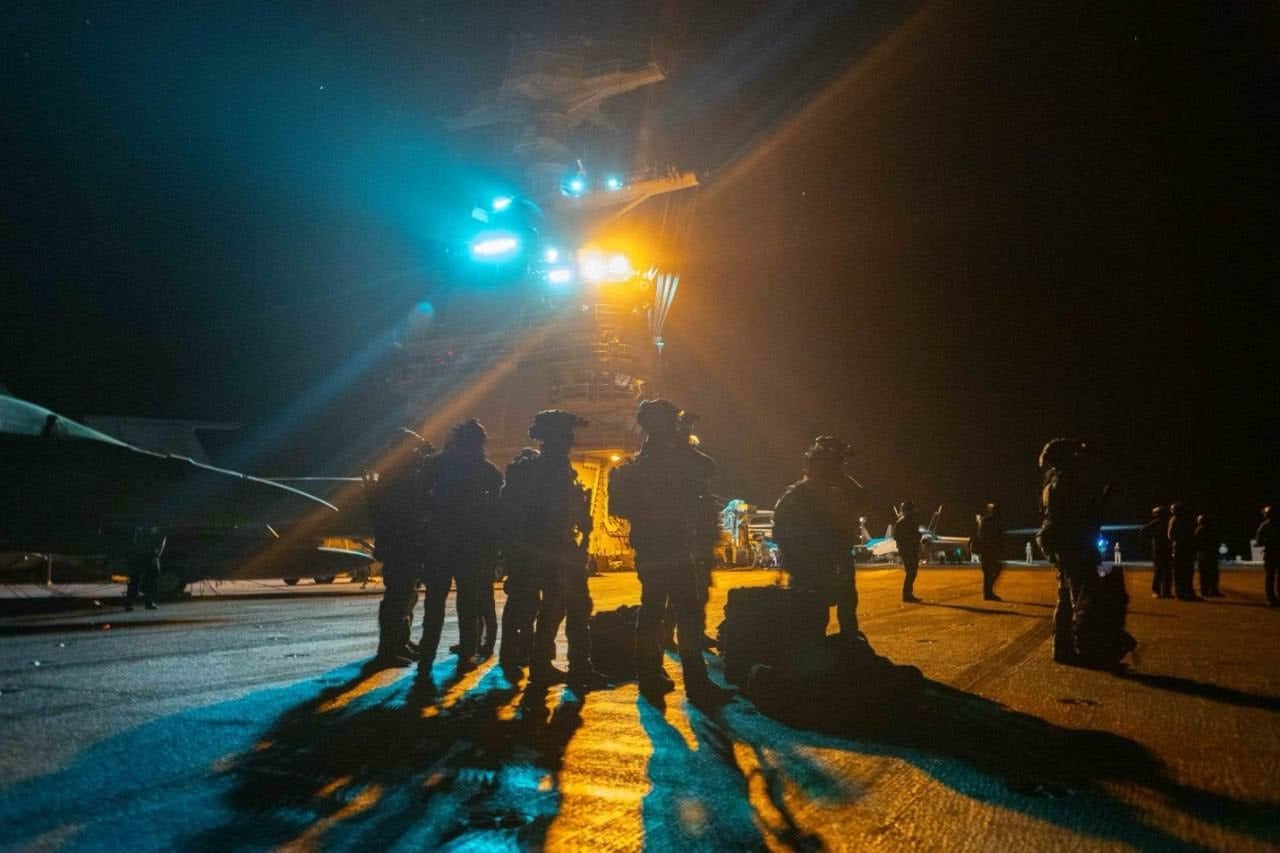 ABD askerleri Çin'e giden tankere helikopterle çıkarma yaptı: İçinde 122 milyar dolarlık petrol vardı