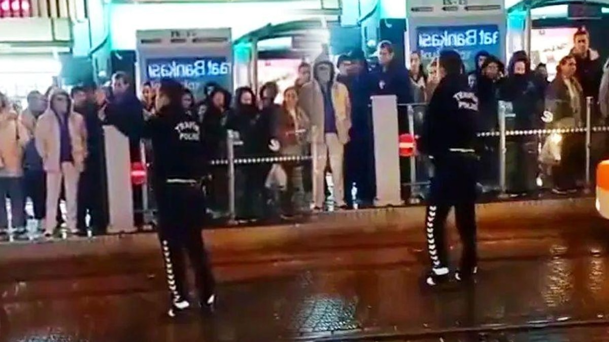 Üç partiyi bir araya getiren video