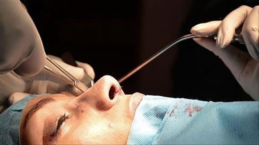 Rinoplasti hem estetik hem nefes sorunlarını düzeltiyor