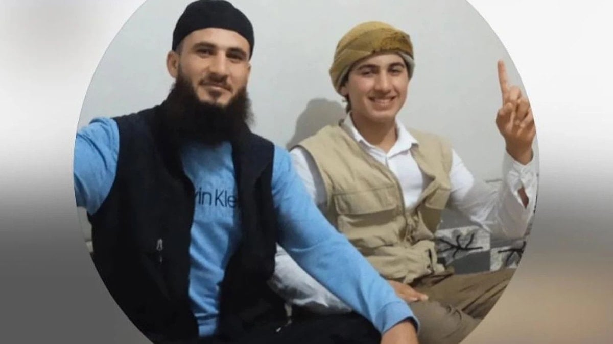 IŞİD'li teröristler sokakta kimseyle görüşmeyip her pazar toplantı yapıyorlarmış!