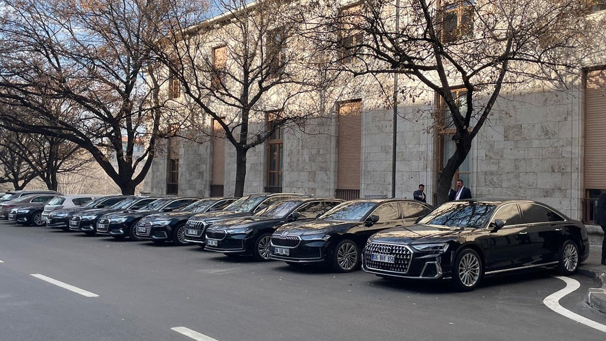 Meclis’te şatafat şov