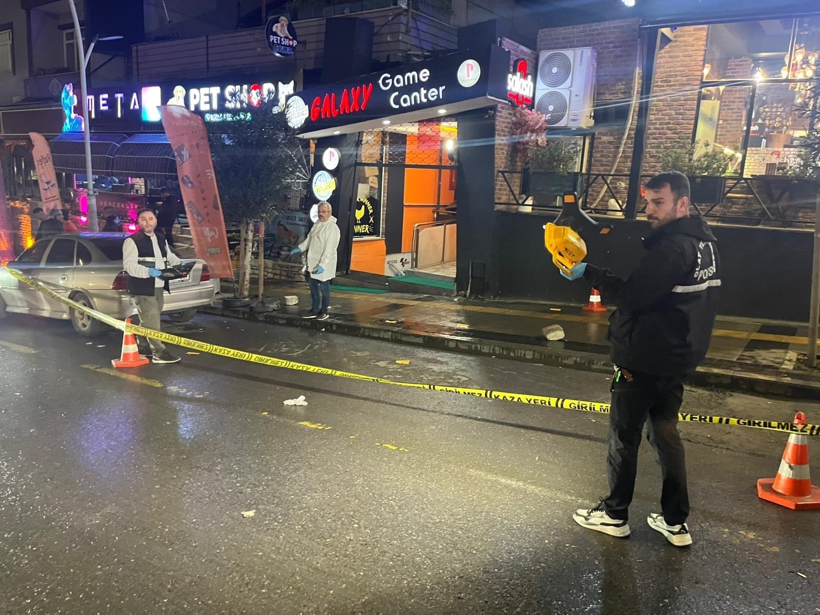 Komşu esnaflar çatışmaya girdi: 1 ölü, 1 yaralı