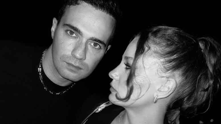 Sevgiliye romantik kutlama