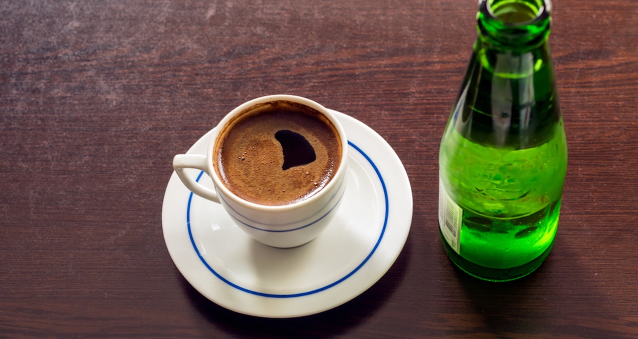 shutterstock1560655496jpg-bjPHGxuzEkmPiAUyHZ9uCA Türk kahvesinden sonra soda içenlere uyarı