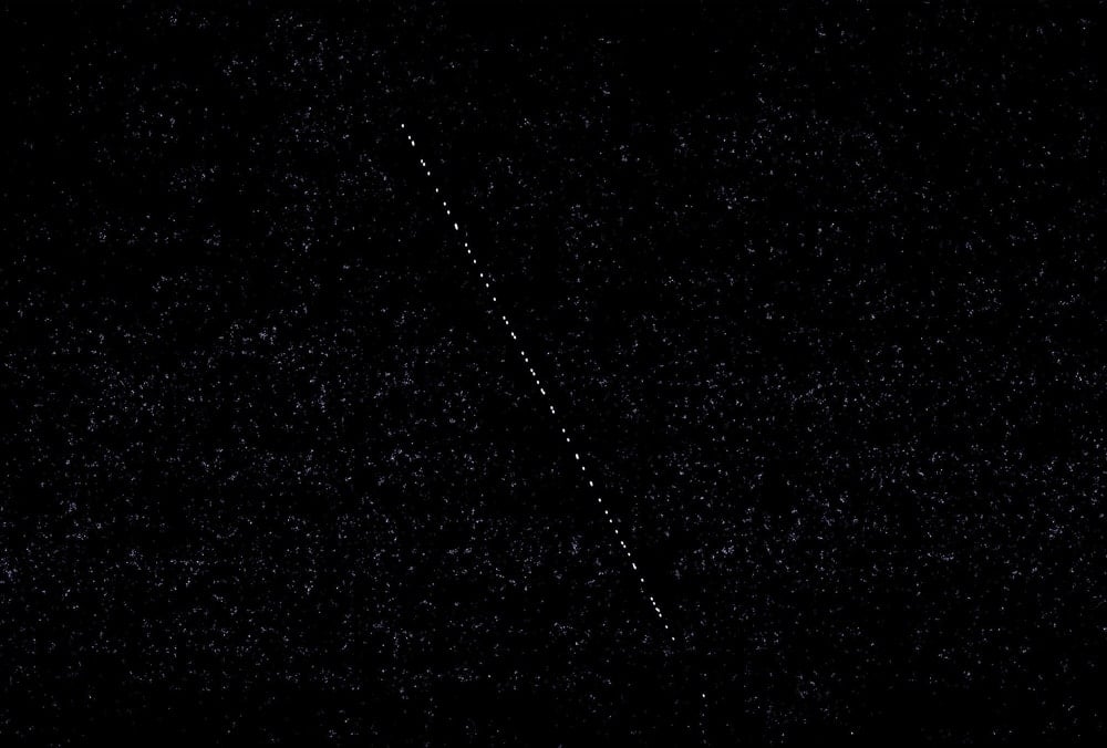 Enkaz alarmı: Patlayan uydu Dünya yörüngesinde sürükleniyor