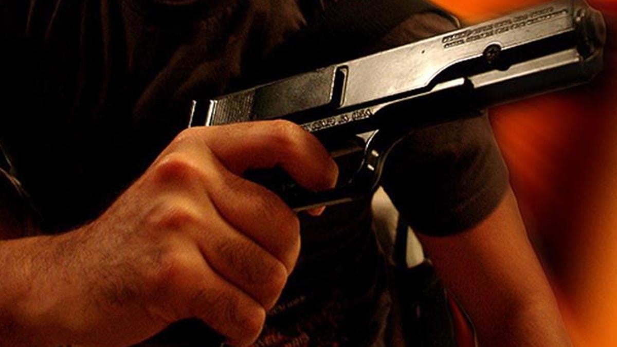 AKP'li belediyenin müdürü başına silah dayadığı fotoğrafı bakanlığa gönderdi