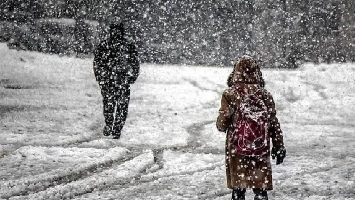 Dünyanın en soğuk şehri oldu: Alınan nefes bile buz kesiyor