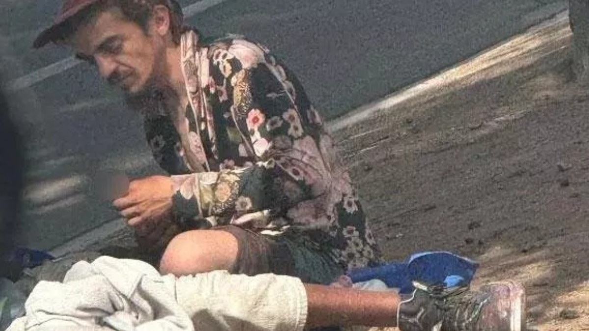 2000'li yılların popüler oyuncusuydu... Artık sokaklarda yaşayan bir evsiz