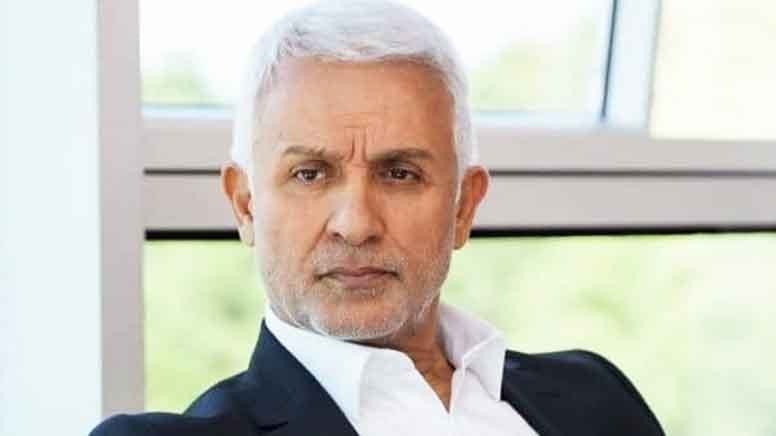 Talat Bulut yürümekte zorlanıyor