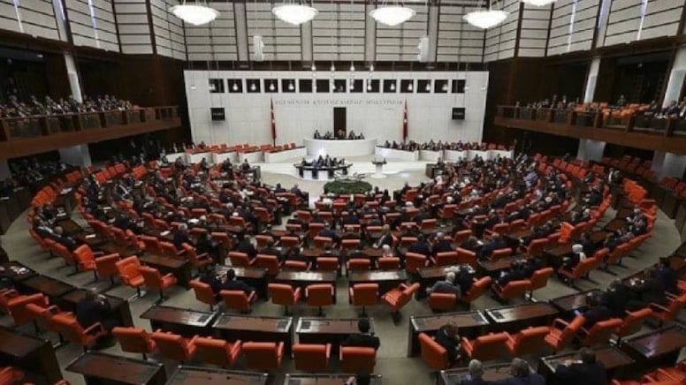 3 bağımsız milletvekilinin takacağı rozet belli oldu