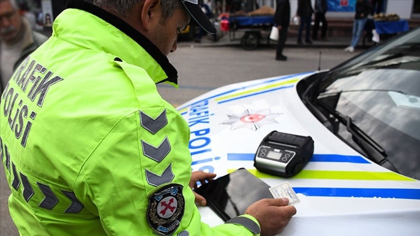 1 Ocak'tan itibaren trafikte bu hataları yapan yandı: Cezalar 58 bin TL'ye kadar çıkıyor