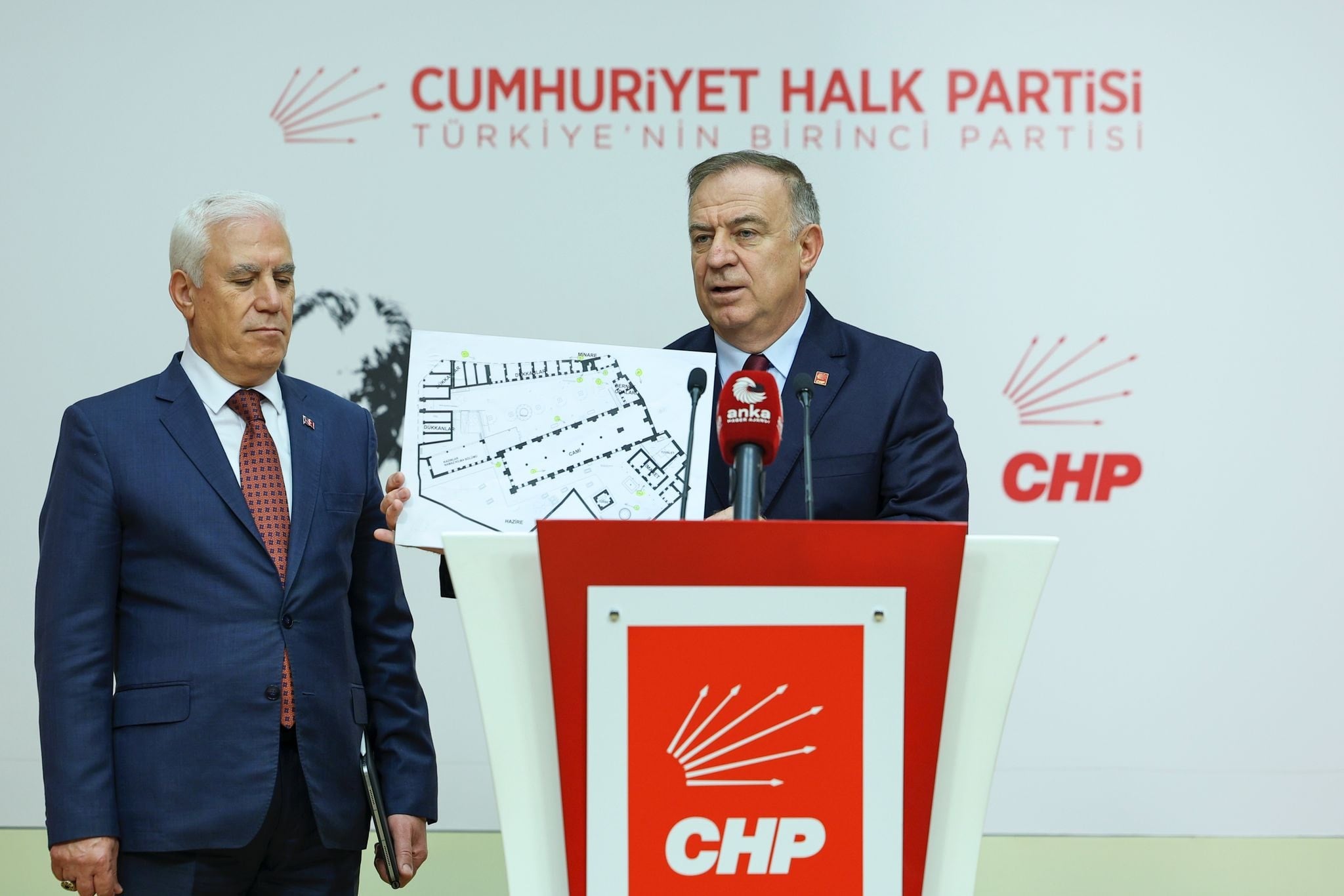 Restorasyon belediyeden alındı bakanlığa verildi! CHP’li Zeybek tepki gösterdi