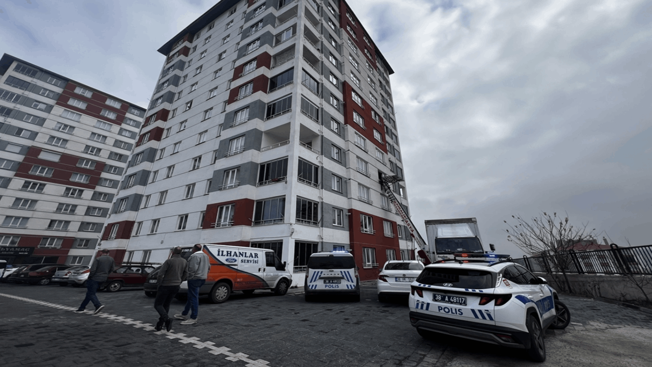 Kayseri'de bıçaklı kavga: 1 yaralı