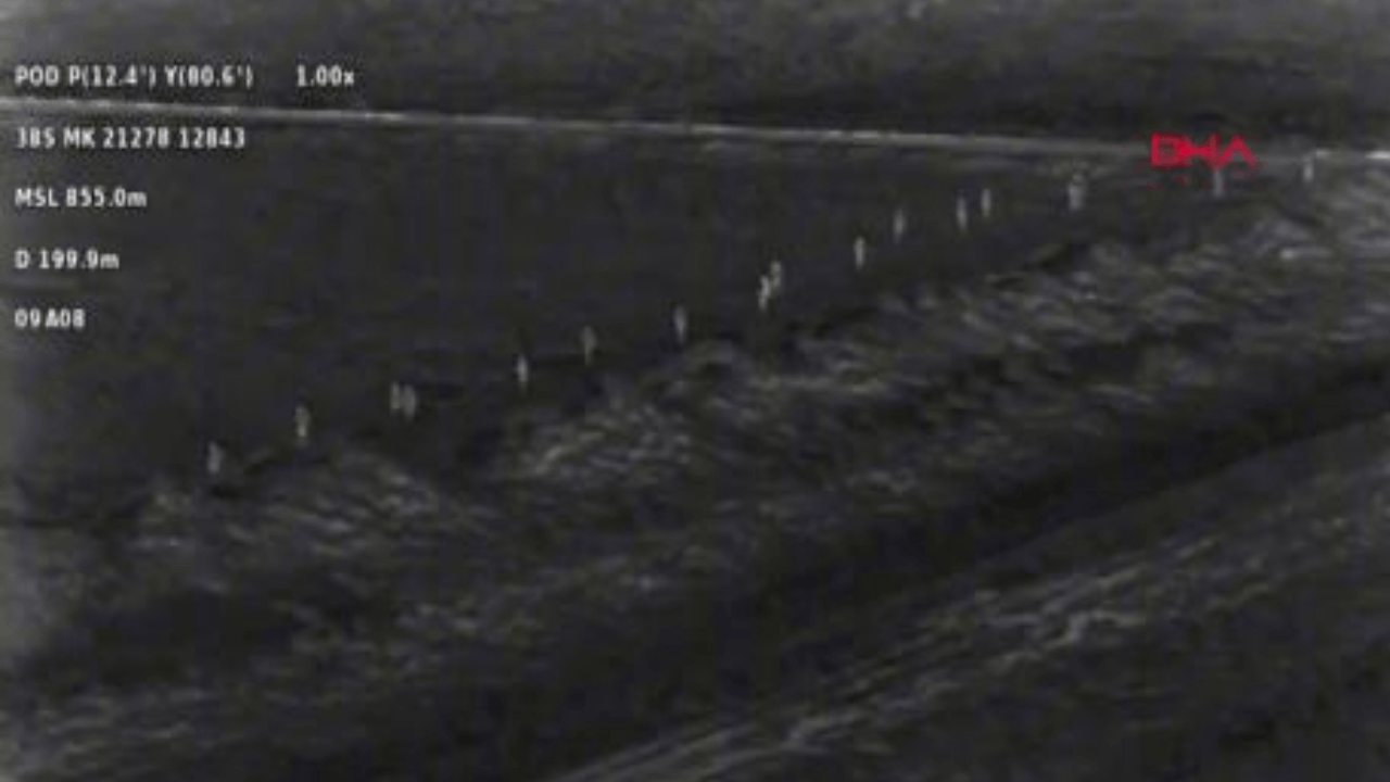 Iğdır’da 11 kaçak göçmen ve 3 organizatör yakalandı