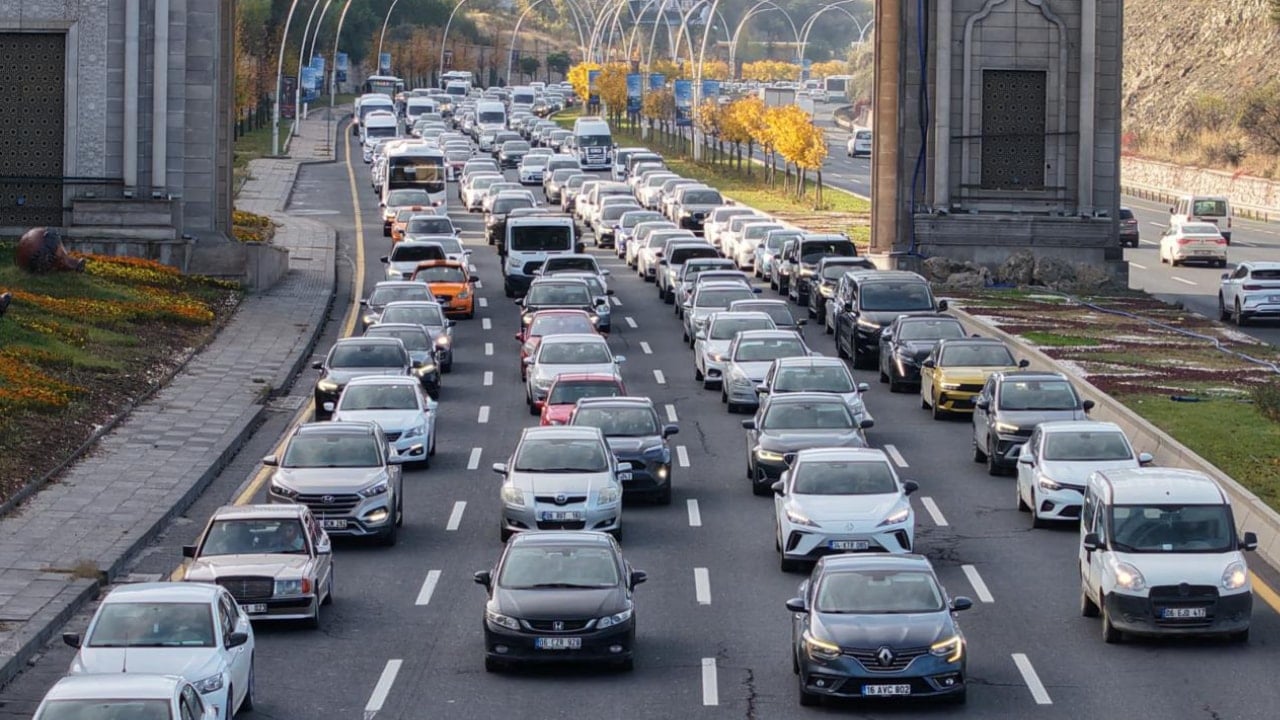 Türklerin otomobilde en çok tercih ettiği renk belli oldu