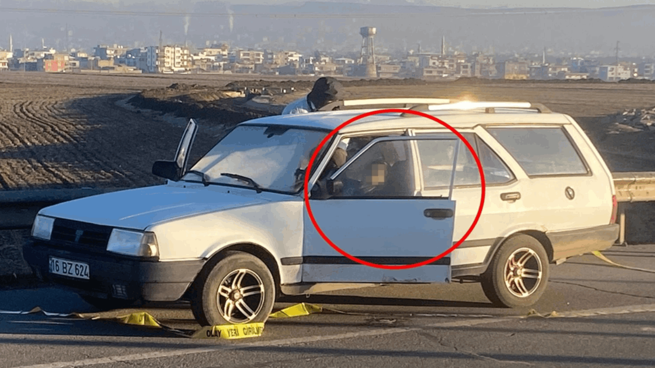 Park halindeki otomobilde, direksiyon başında ölü bulundu