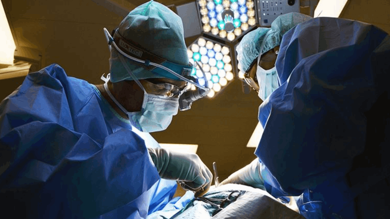 Sağlıkta skandal iddia: Merdivenaltı üretip hastanelere satmışlar