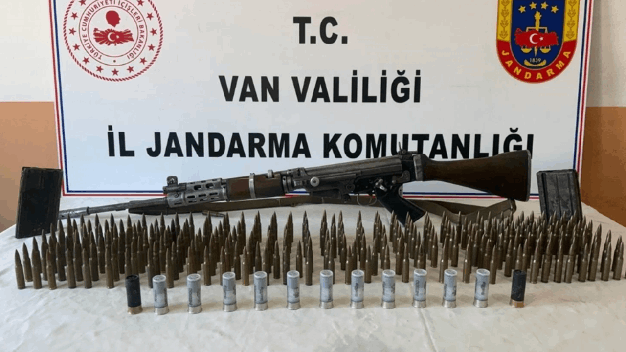 İhbar sonrası jandarmadan baskın; evde tüfek ile mühimmat yakalandı
