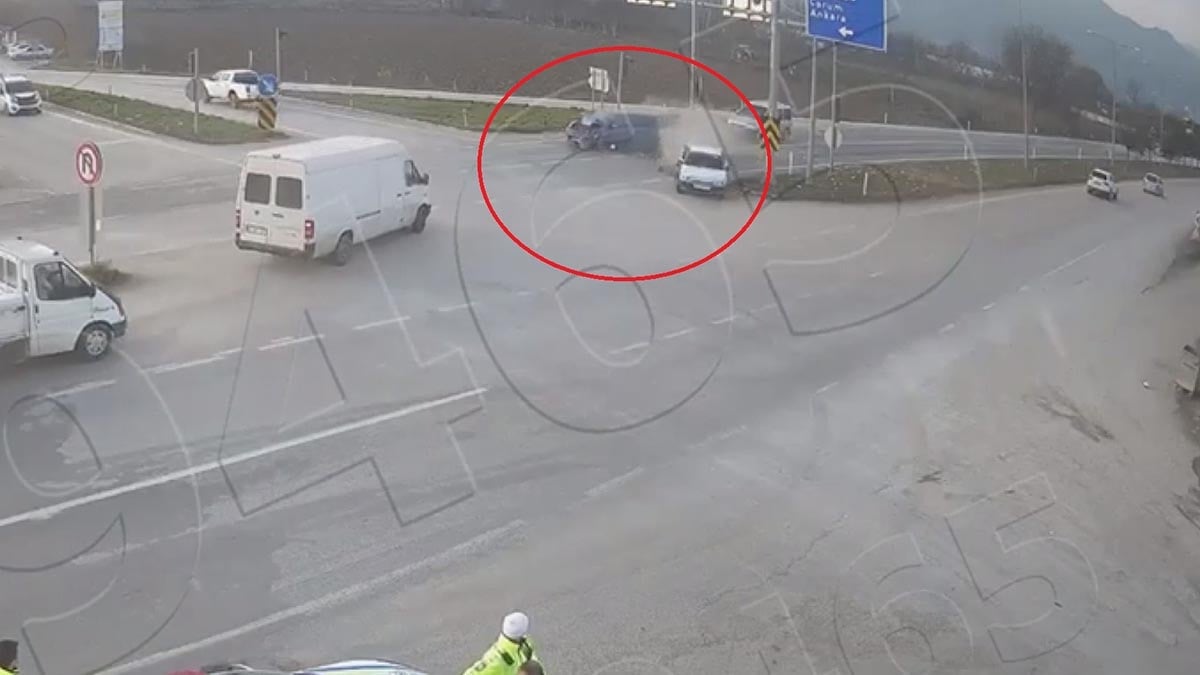 Kırmızı ışıkta faciaya ramak kala