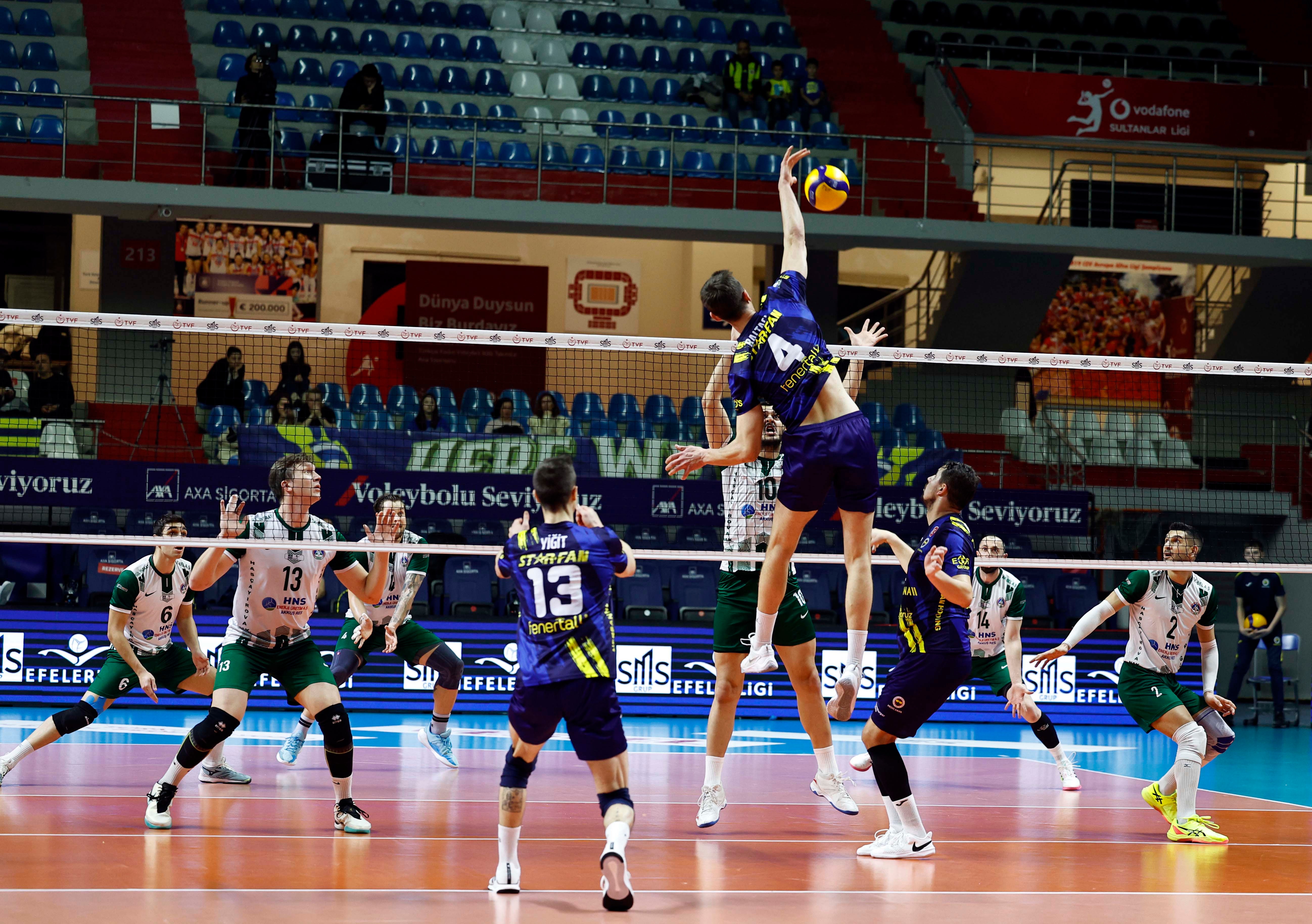 Fenerbahçe Medicana set vermedi