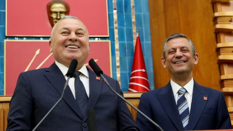 Sen komünist mi oldun Cemal abi?