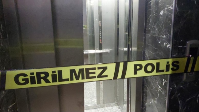 Uzaklaştırma kararı alan karısının evini basacaktı başına gelmeyen kalmadı