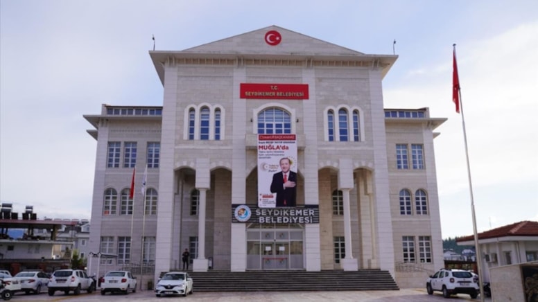 AKP'li belediyede maaş krizi!