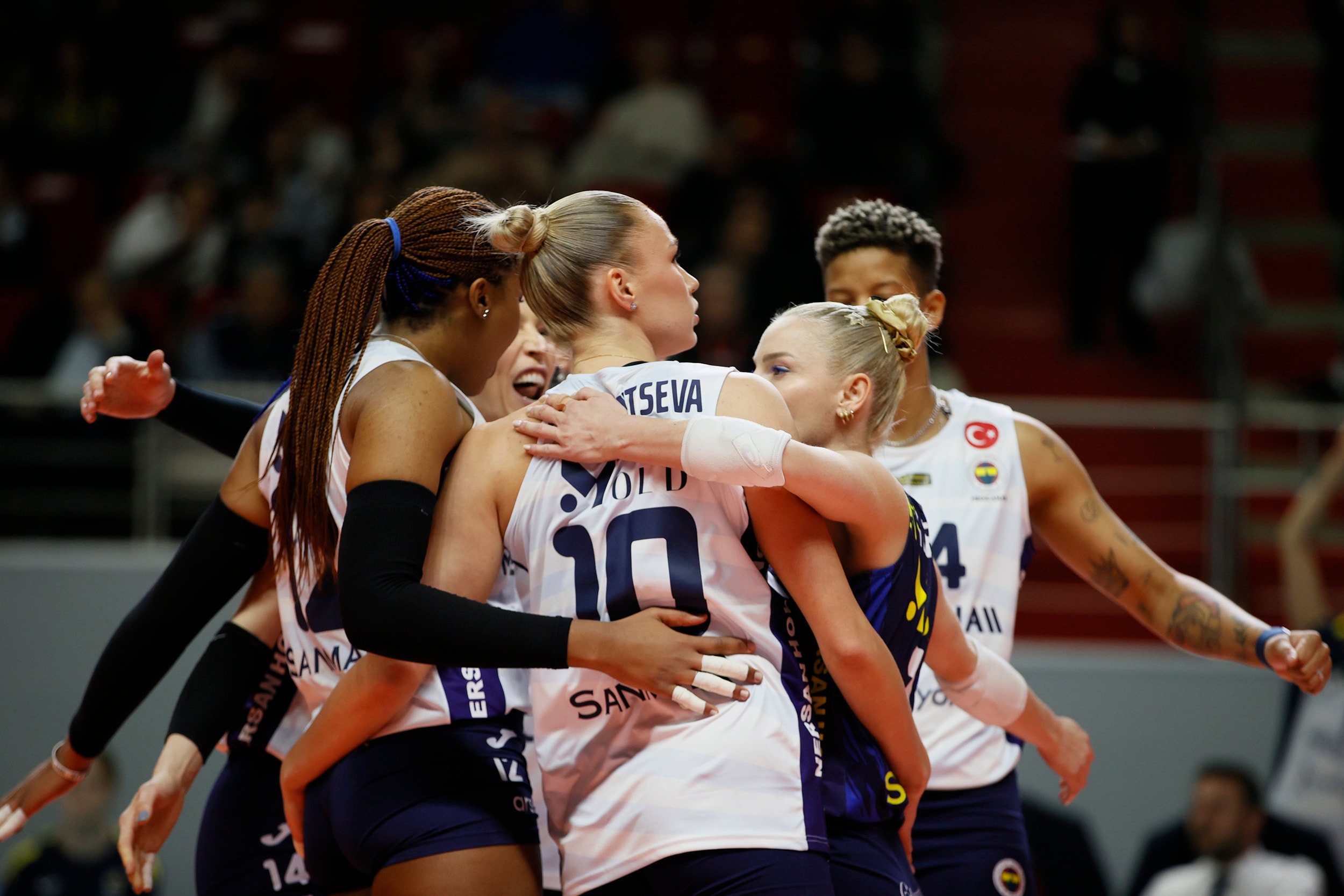 F.Bahçe Medicana, VakıfBank'ı devirdi!