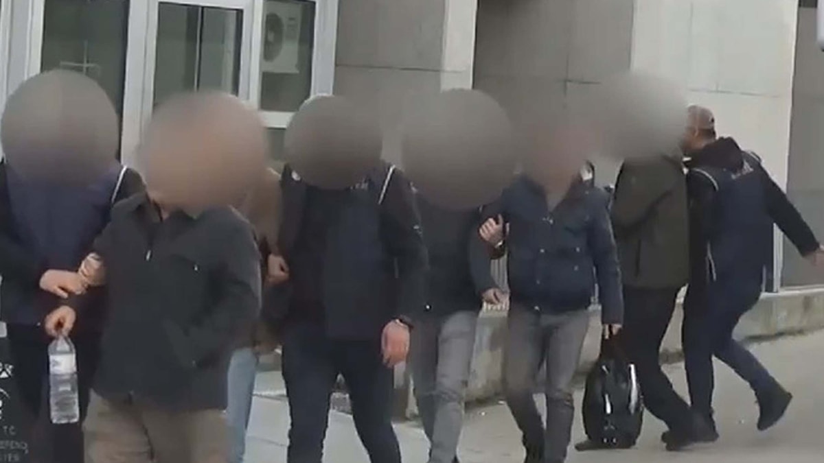 Denizli'de FETÖ operasyonu: 3 tutuklama
