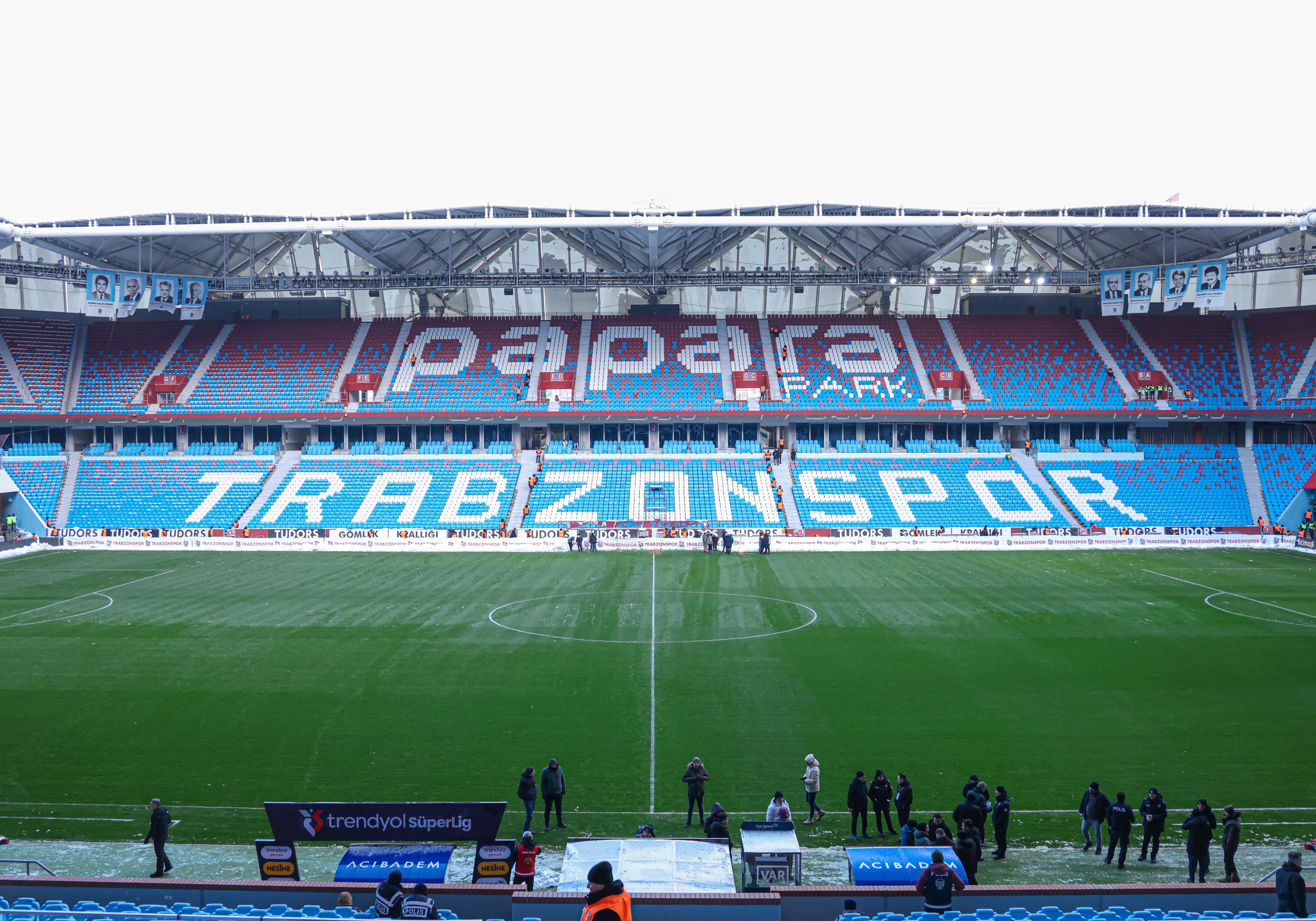 Trabzon'da kar alarmı! 1 saat içerisinde inanılmaz değişim...