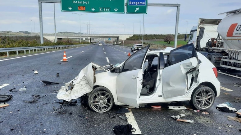 İzmir-İstanbul Otoyolu savaş alanına döndü: 2 ölü