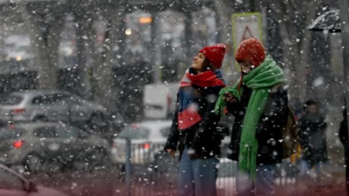 Kar yine ters köşe yaptı: Bu geceye ve Cuma gününe dikkat