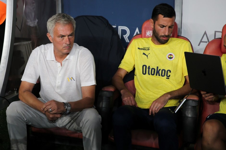 Mourinho cephesinden ilk açıklama: Bu olanlar şaka gibi!