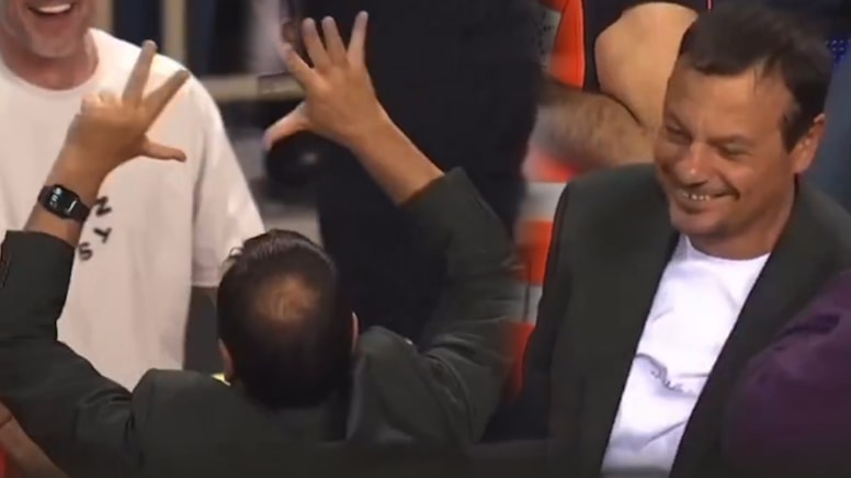 Ergin Ataman'dan bir kupa daha! Geceye damga vuran hareket...