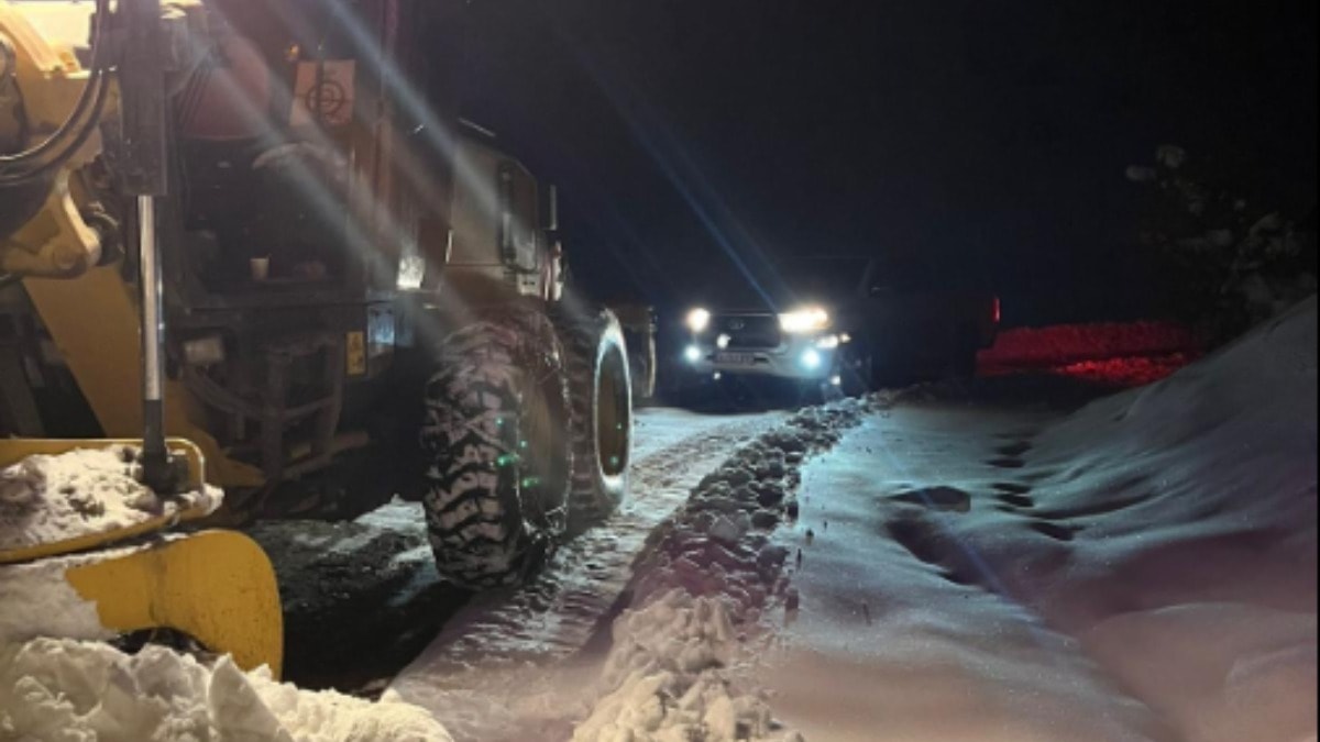 Elazığ'ı kar vurdu, 94 köy yolu kardan kapandı