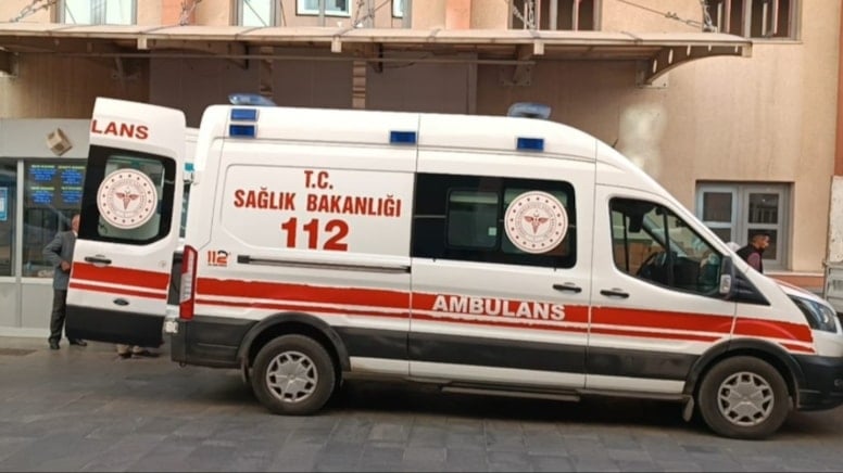 Batman'da feci kaza! Otomobil şarampole devrildi: 1 ölü, 2 yaralı