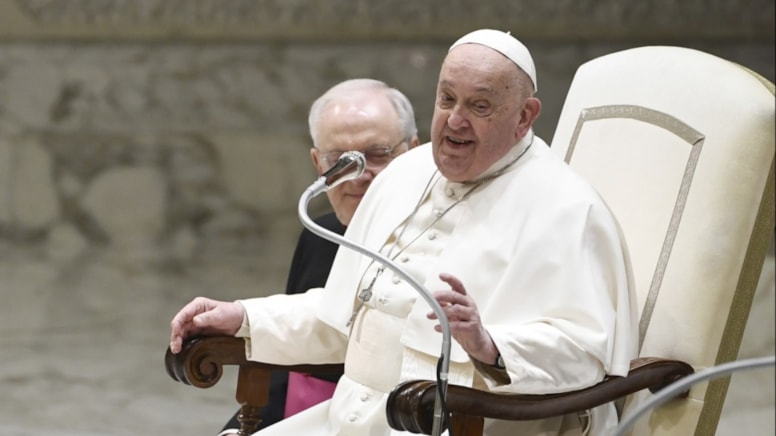 Vatikan'dan kritik açıklama: Papa'da zatürre gelişti