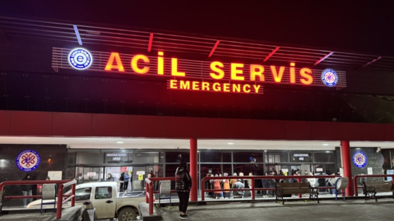 İzmir'de pazarcılar birbirine girdi: Silahlı ve bıçaklı kavgada 6 yaralı