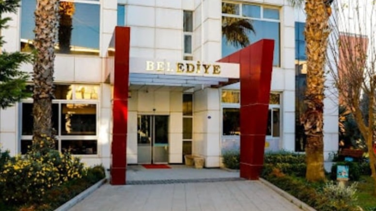 Serefihisar Belediyesi'nde soruşturma: Engelli işçinin yüzü yandı