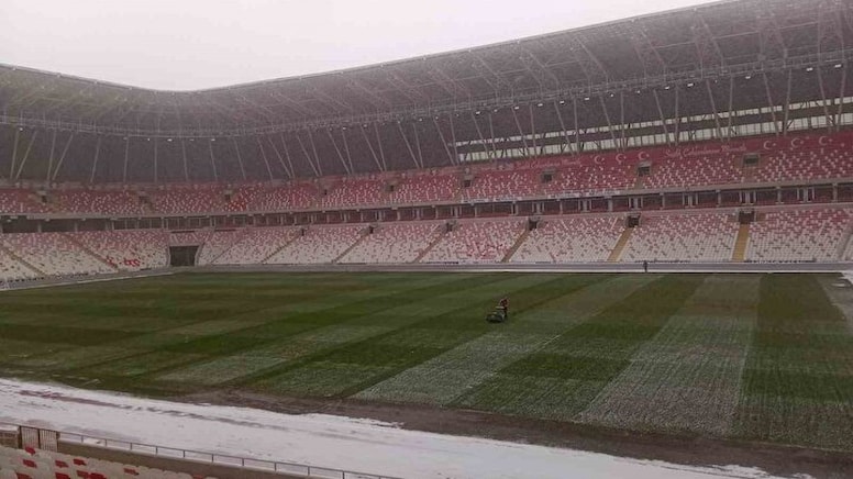 Beşiktaş'ın saat tepkisine cevap gelmedi! Sivas maçı eksi 8'de...