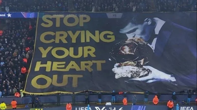 City taraftarından pankart açıklaması: 'Vinicius'a değildi'