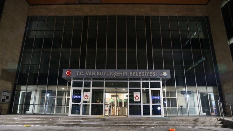 CHP’den kayyuma ilk tepki